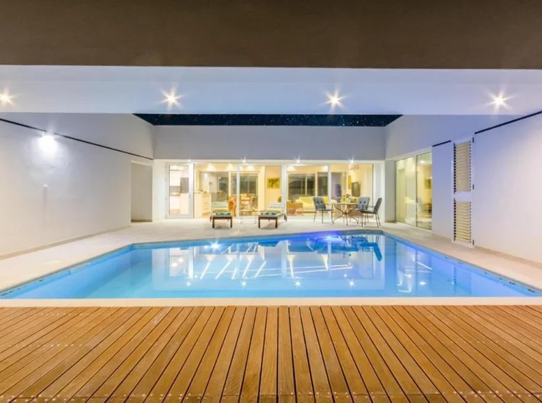 Villa de 4 dormitorios 118 m² Split Dalmatia County, Croacia