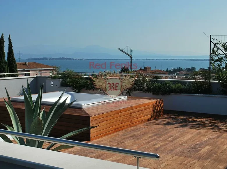 3 bedroom apartment 350 m² Desenzano del Garda, Italy