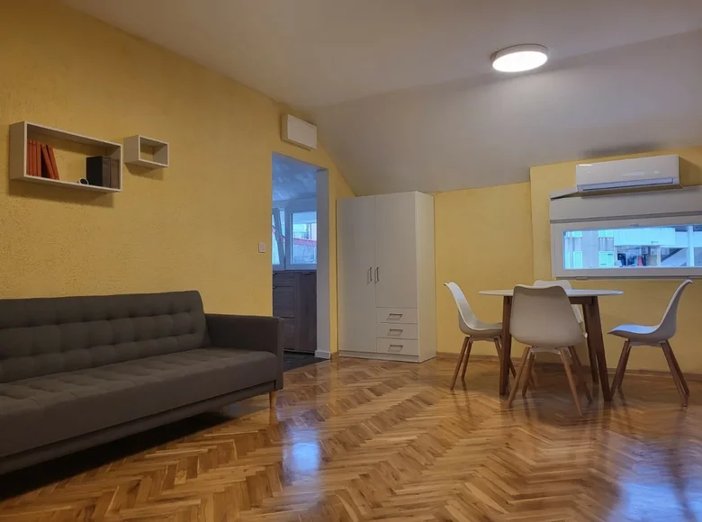 Mieszkanie 2 pokoi 60 m² Budva, Czarnogóra