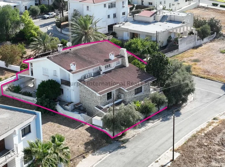 Villa de tres dormitorios 355 m² Nicosia, Chipre