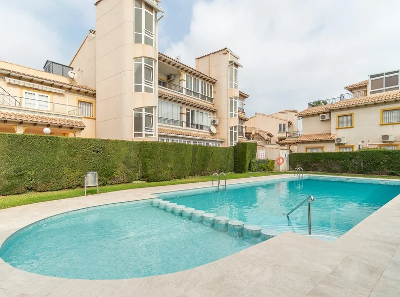 Apartamento 2 habitaciones 65 m² Orihuela, Španjolska