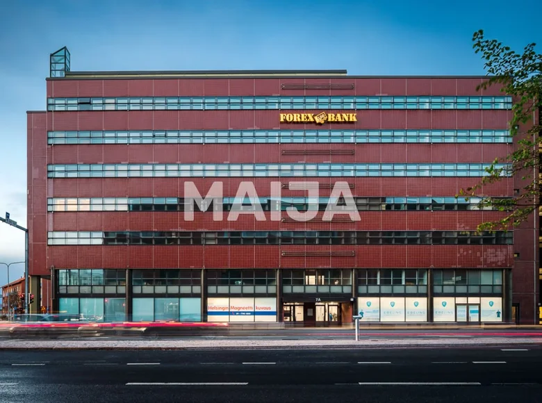 Büro 99 m² in Verwaltungsgemeinschaft Helsinki, Finnland
