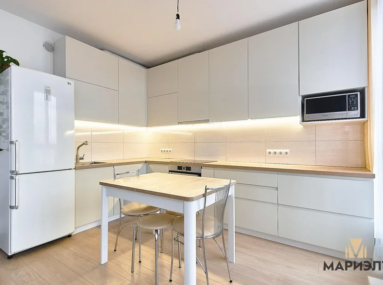 Mieszkanie 2 pokoi 50 m² Mińsk, Białoruś