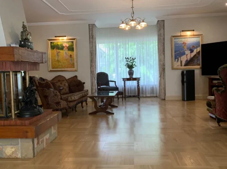 House 250 m² Jurmala, Latvia