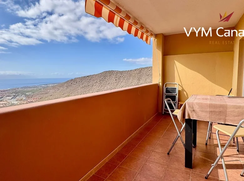 2 bedroom apartment 78 m² in Adeje, Spain