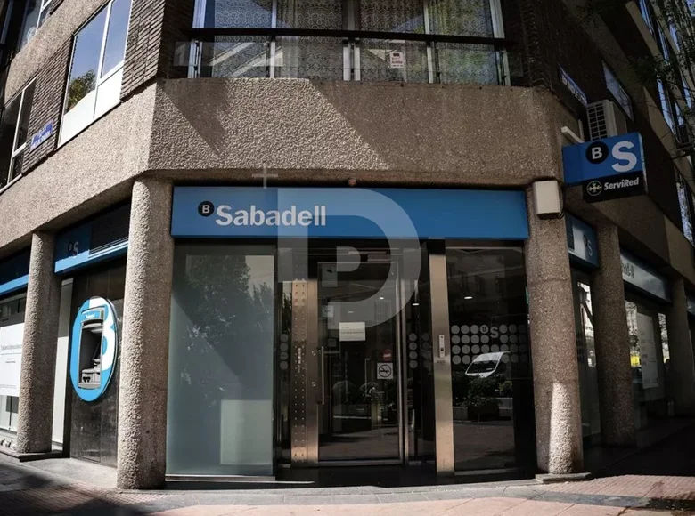 Коммерческое помещение 321 м² Helechosa de los Montes, Испания