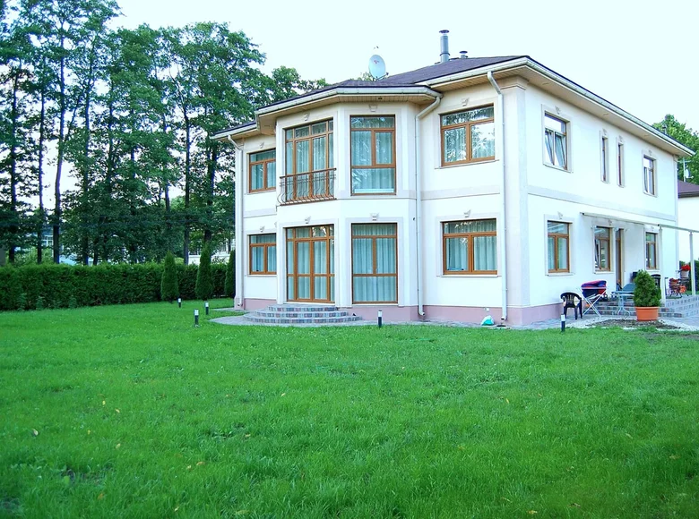 6 room house 500 m² Riga, Latvia