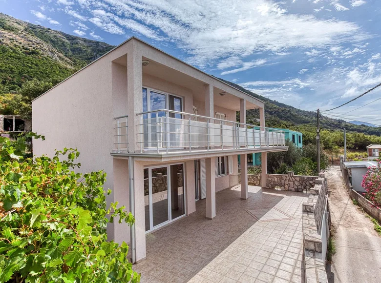 4 bedroom apartment 140 m² Montenegro, Montenegro