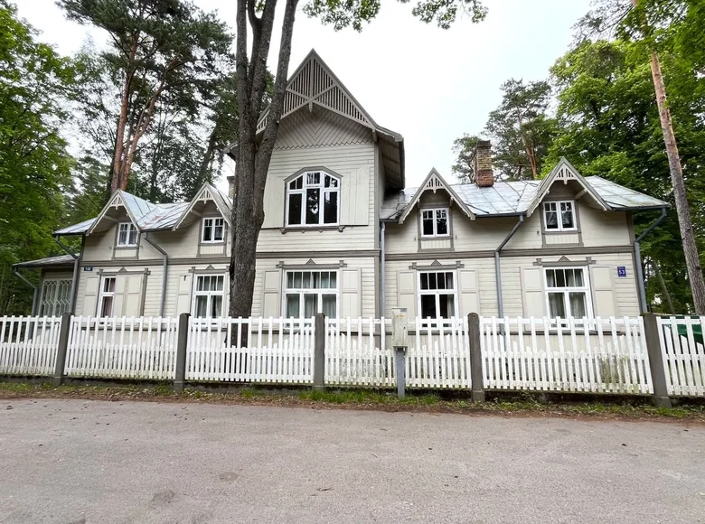 House 228 m² Jurmala, Latvia
