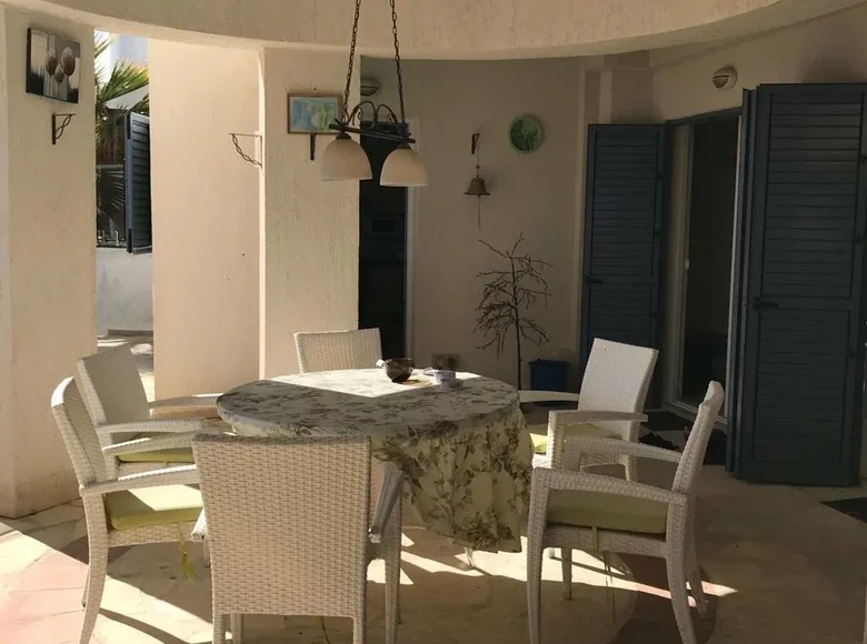 Maison 3 chambres 183 m² Chlórakas, Chypre