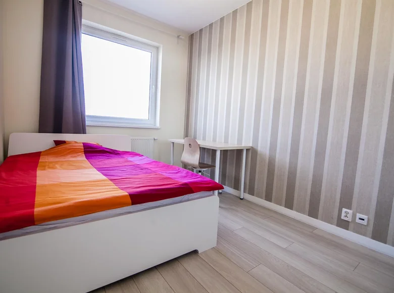 Mieszkanie 3 pokoi 68 m² w Łódź, Polska