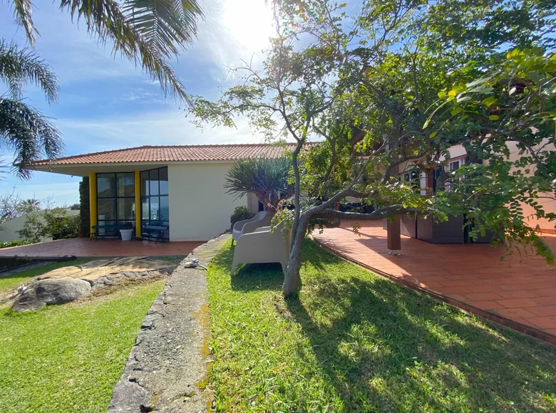 5 bedroom house 227 m² Machico, Portugal