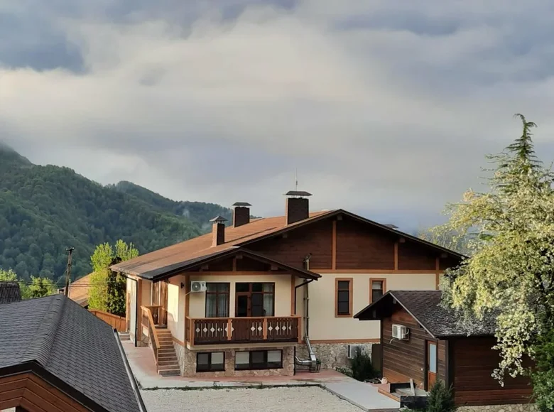 Casa 600 m² Chvizhepse, Rusia
