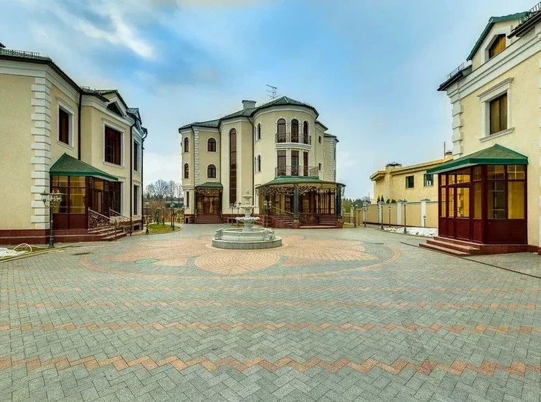 Dom 8 pokojów 1 504 m² Centralny Okręg Federalny, Rosja