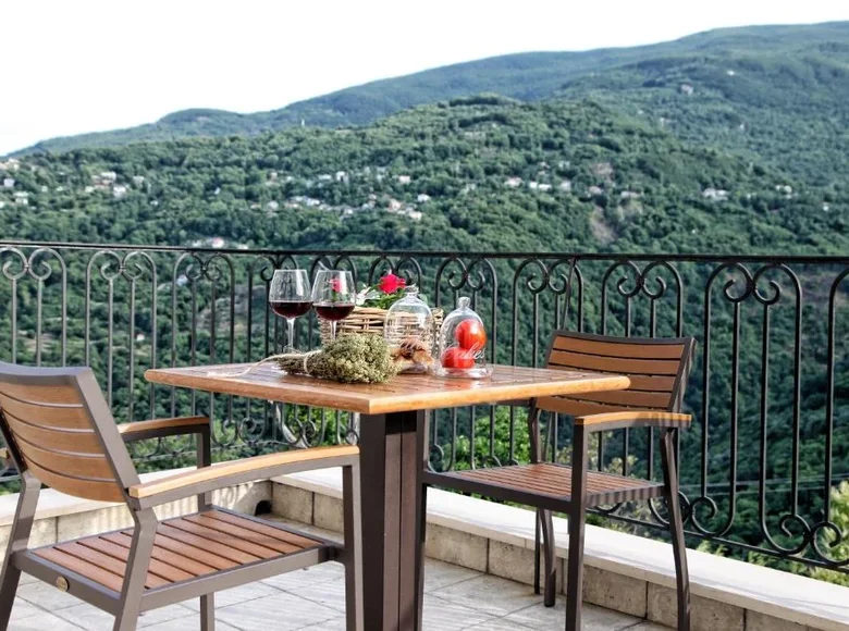 Hotel 2 000 m² Zagora, Grecja