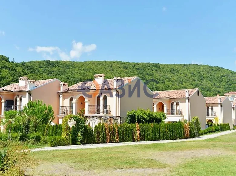 Квартира 4 спальни 111 м² Святой Влас, Болгария