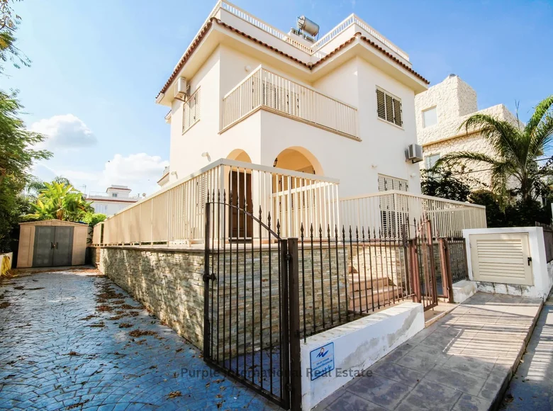 Вилла 3 спальни 240 м² Паралимни, Кипр