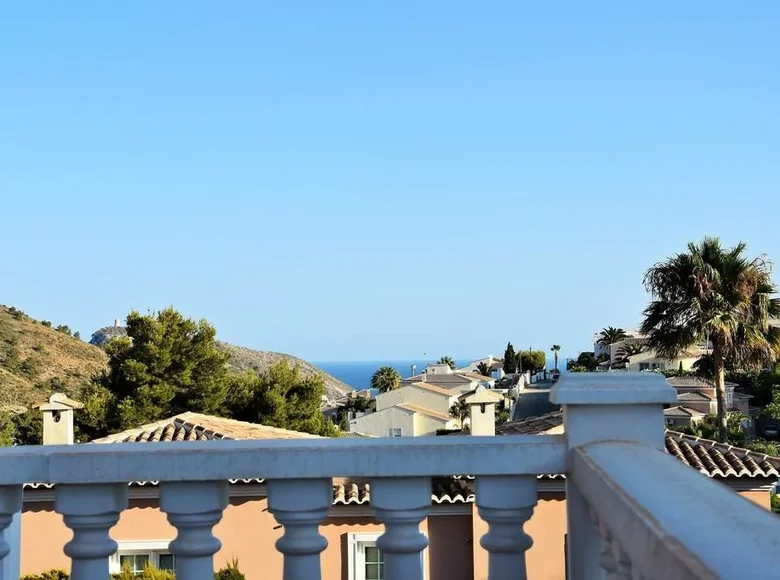 3-Schlafzimmer-Villa 319 m² Teulada, Spanien