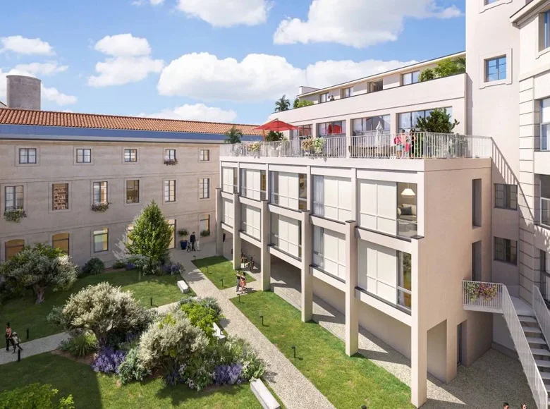 Wohnung 4 Schlafzimmer 97 m² Avignon, Frankreich