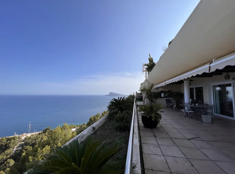Mieszkanie 4 pokoi 335 m² Altea, Hiszpania