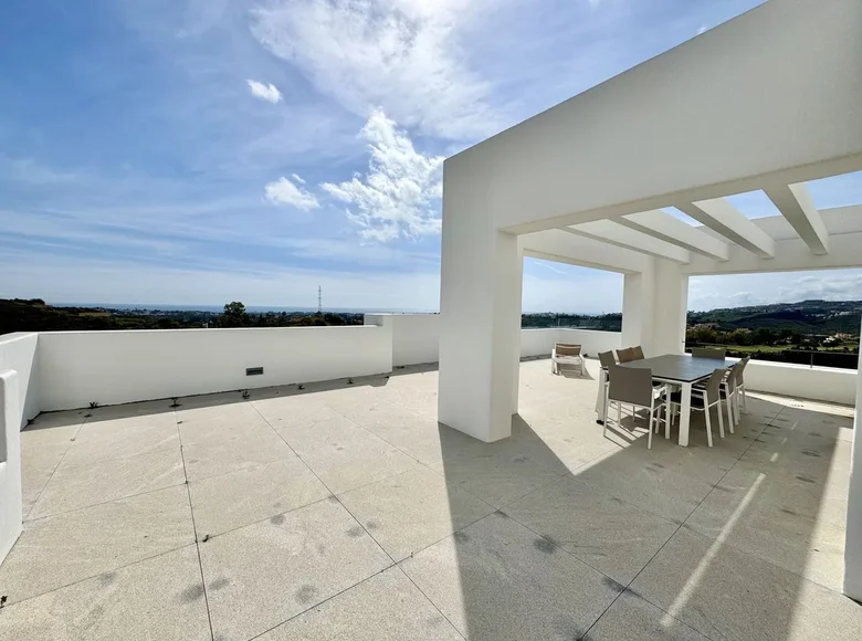Mieszkanie 2 pokoi 130 m² San Pedro Alcantara, Hiszpania