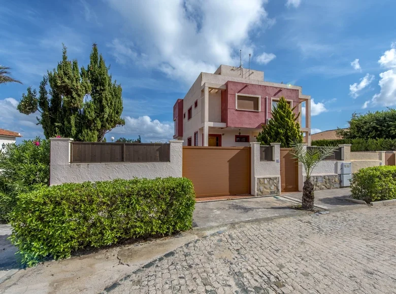 Townhouse 4 bedrooms 173 m² La Mata, Spain