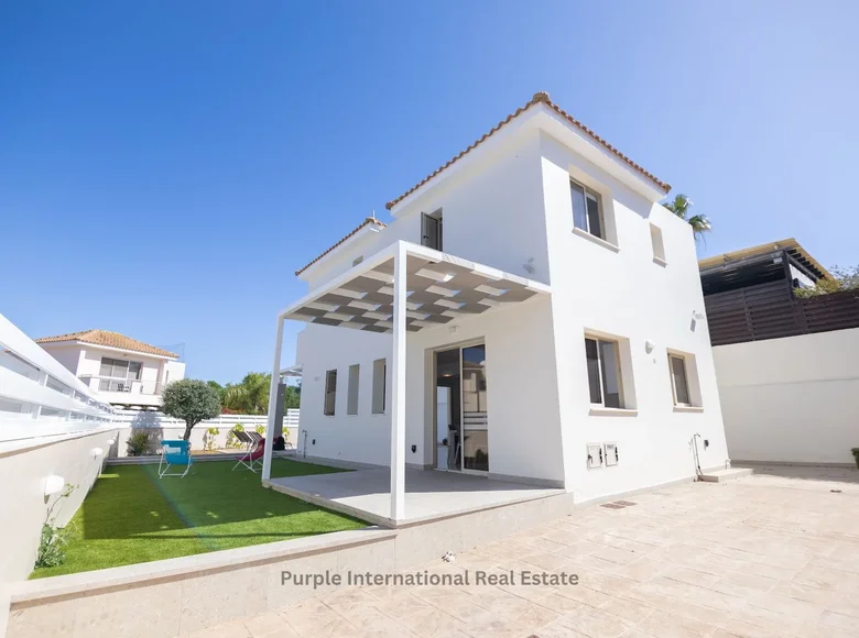 Villa de tres dormitorios 134 m² Kapparis, Chipre