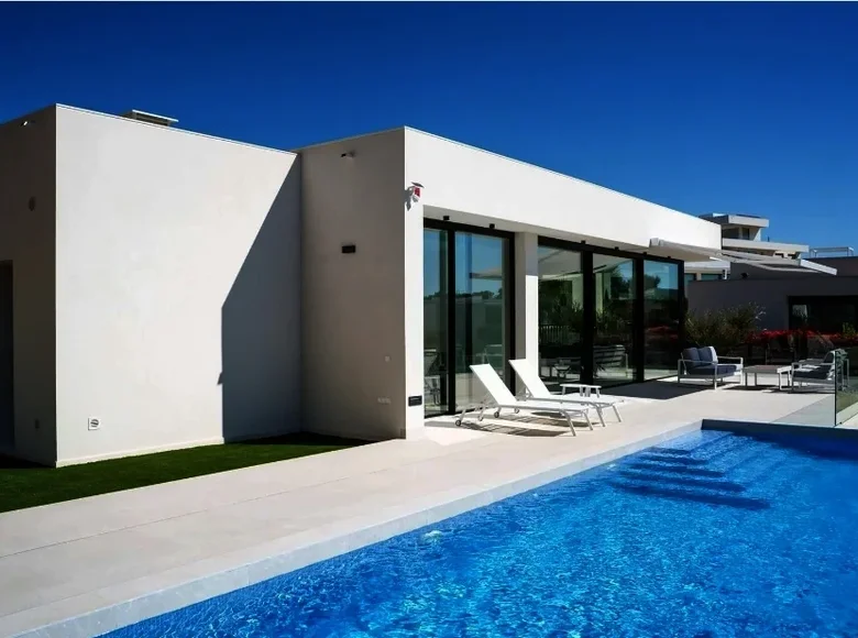 3-Schlafzimmer-Villa 159 m² Orihuela, Spanien