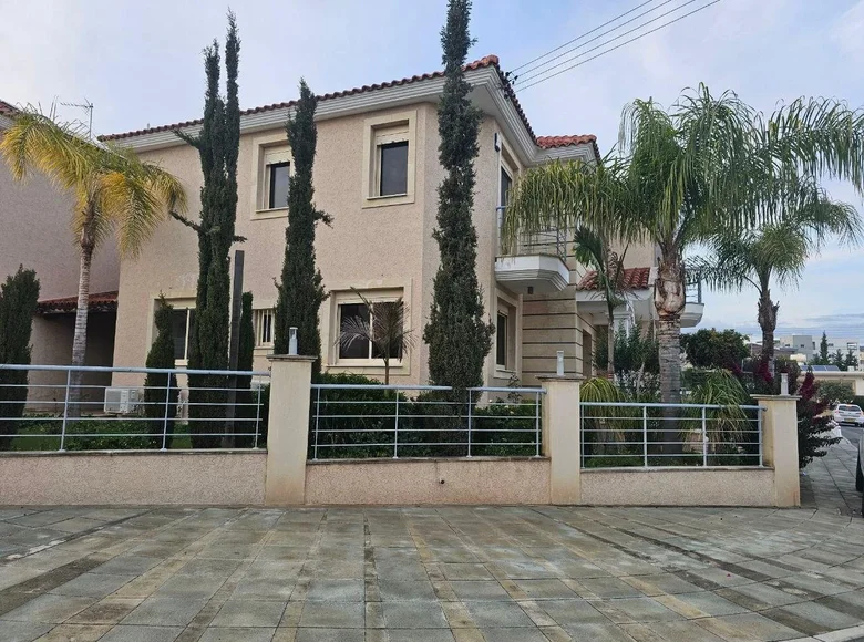 Haus 5 Schlafzimmer  in Germasogeia, Zypern