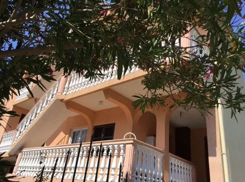 Dom 11 pokojów 450 m² Bar, Czarnogóra