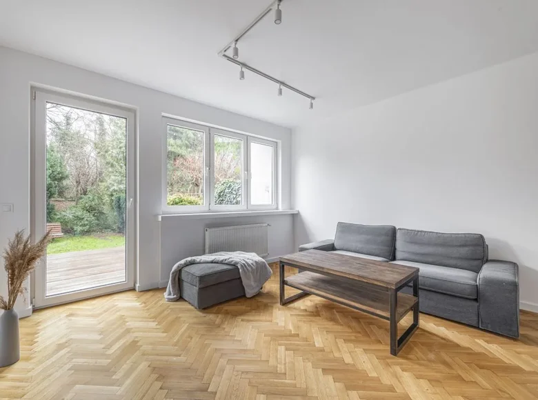 Dom 3 pokoi 113 m² w Warszawa, Polska