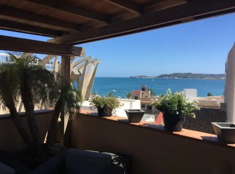 Bungalow 5 Schlafzimmer 360 m² Javea, Spanien
