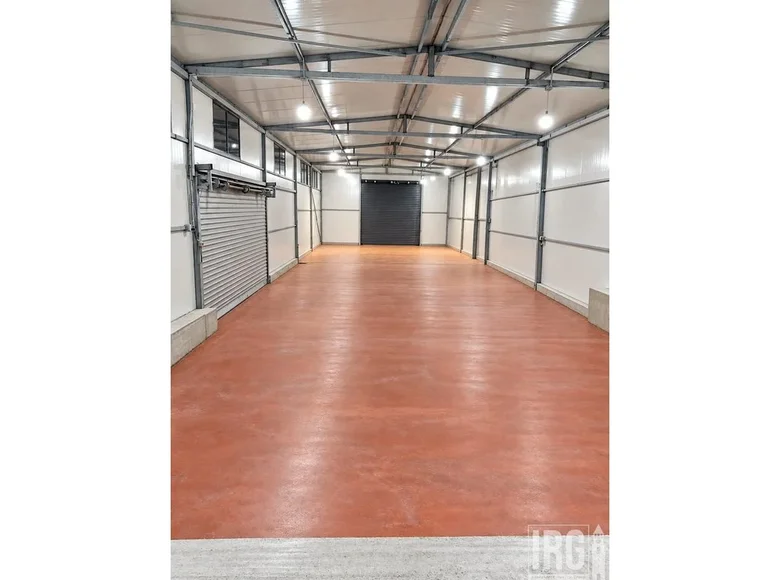 Lager 281 m² in Vaqarr, Albanien