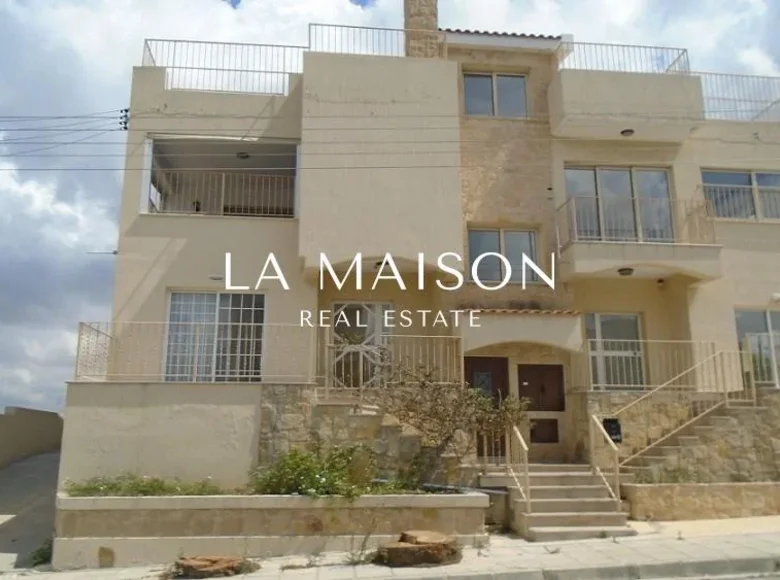 Investissement 480 m² à Empa, Chypre