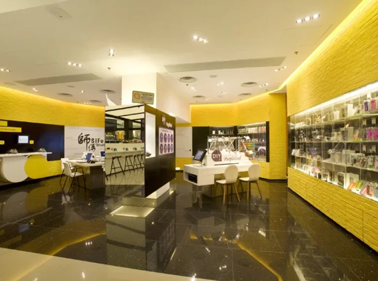 Commercial property 160 m² in Barcelona, Spain