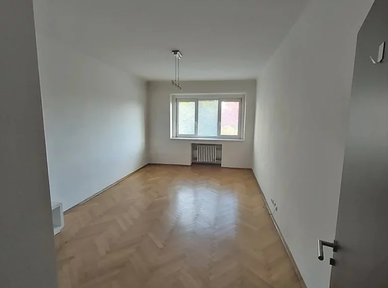 4 bedroom apartment 84 m² Capital City of Prague, Czech Republic
