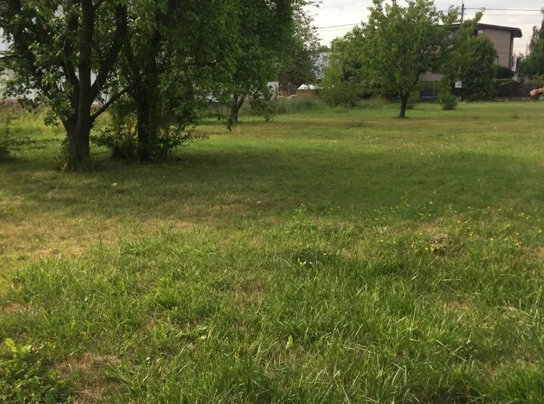 Atterrir 1 chambre 1 327 m² Piastów, Pologne