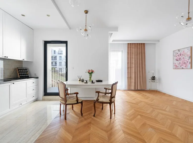 Квартира 2 комнаты 56 м² Варшава, Польша