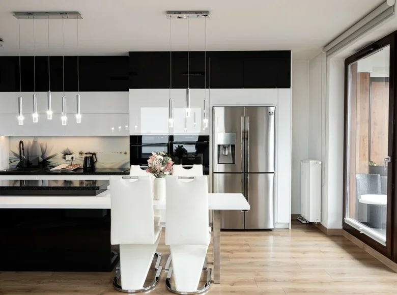 Apartamento 3 habitaciones 73 m² Varsovia, Polonia