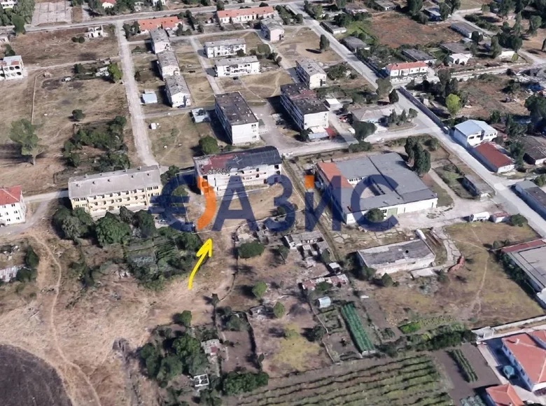 Commercial property 1 295 m² in Svoboda, Bulgaria