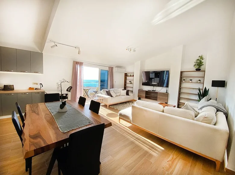 Wohnung 3 Schlafzimmer 136 m² in Petrovac, Montenegro