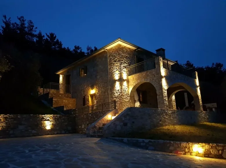 3-Schlafzimmer-Villa 126 m² Skala Sotiros, Griechenland