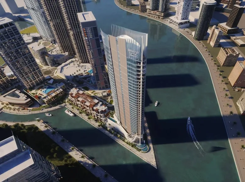 Commercial property 561 m² in Dubai, United Arab Emirates
