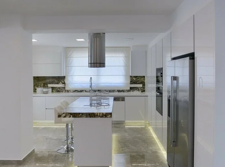 Maison 5 chambres 350 m² Koinoteta Agiou Tychona, Chypre