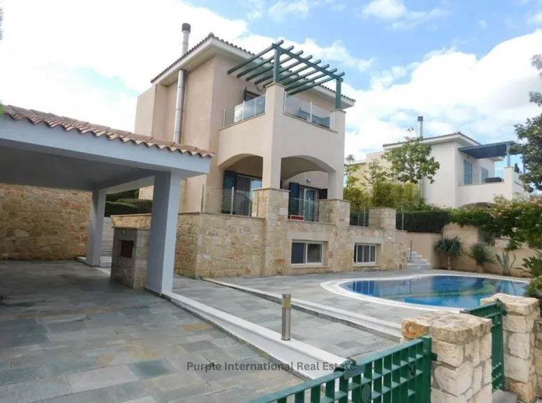 3 bedroom villa 220 m² Neo Chorio, Cyprus
