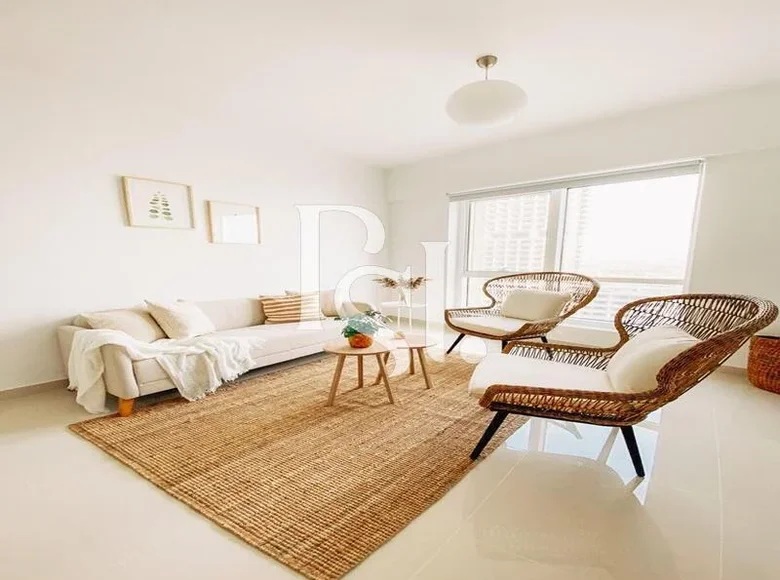 Mieszkanie 2 pokoi 90 m² w Dubaj, Emiraty Arabskie