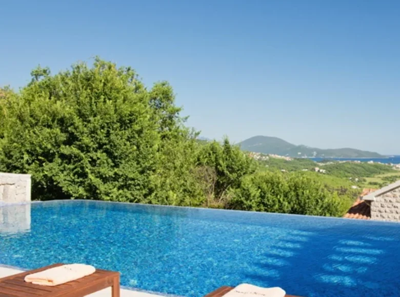 Appartement 2 chambres 79 m² Herceg Novi, Monténégro