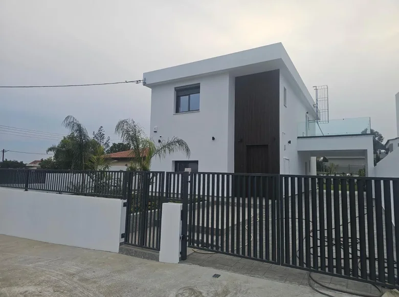 3 bedroom house  in Parekklisia, Cyprus