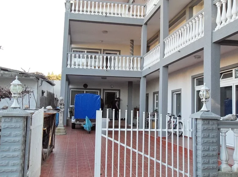 Dom 9 pokojów 400 m² Dobra Woda, Czarnogóra