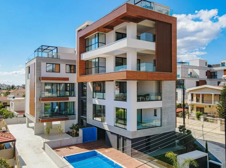 4 bedroom apartment 312 m² Germasogeia, Cyprus